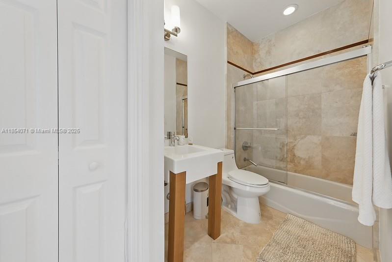 SECTOR 7 - - Residential Lease