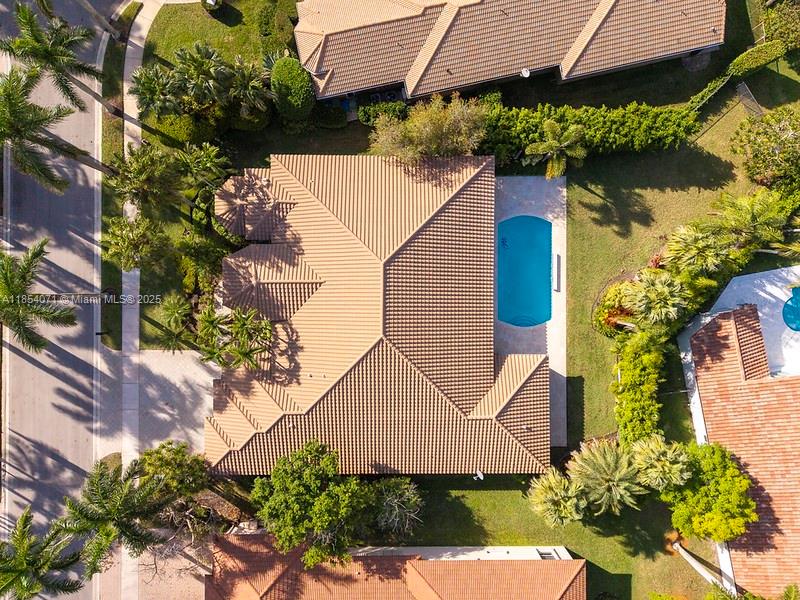 SECTOR 7 - - Residential Lease