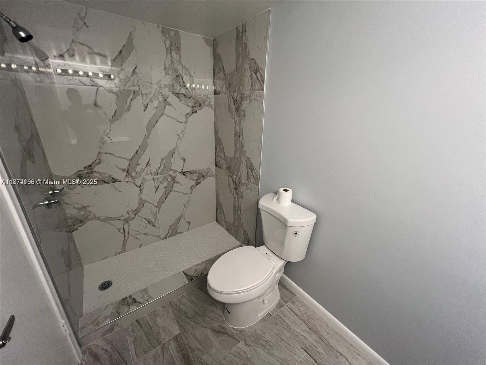 CASTLE APARTMENTS 11 COND - Residential