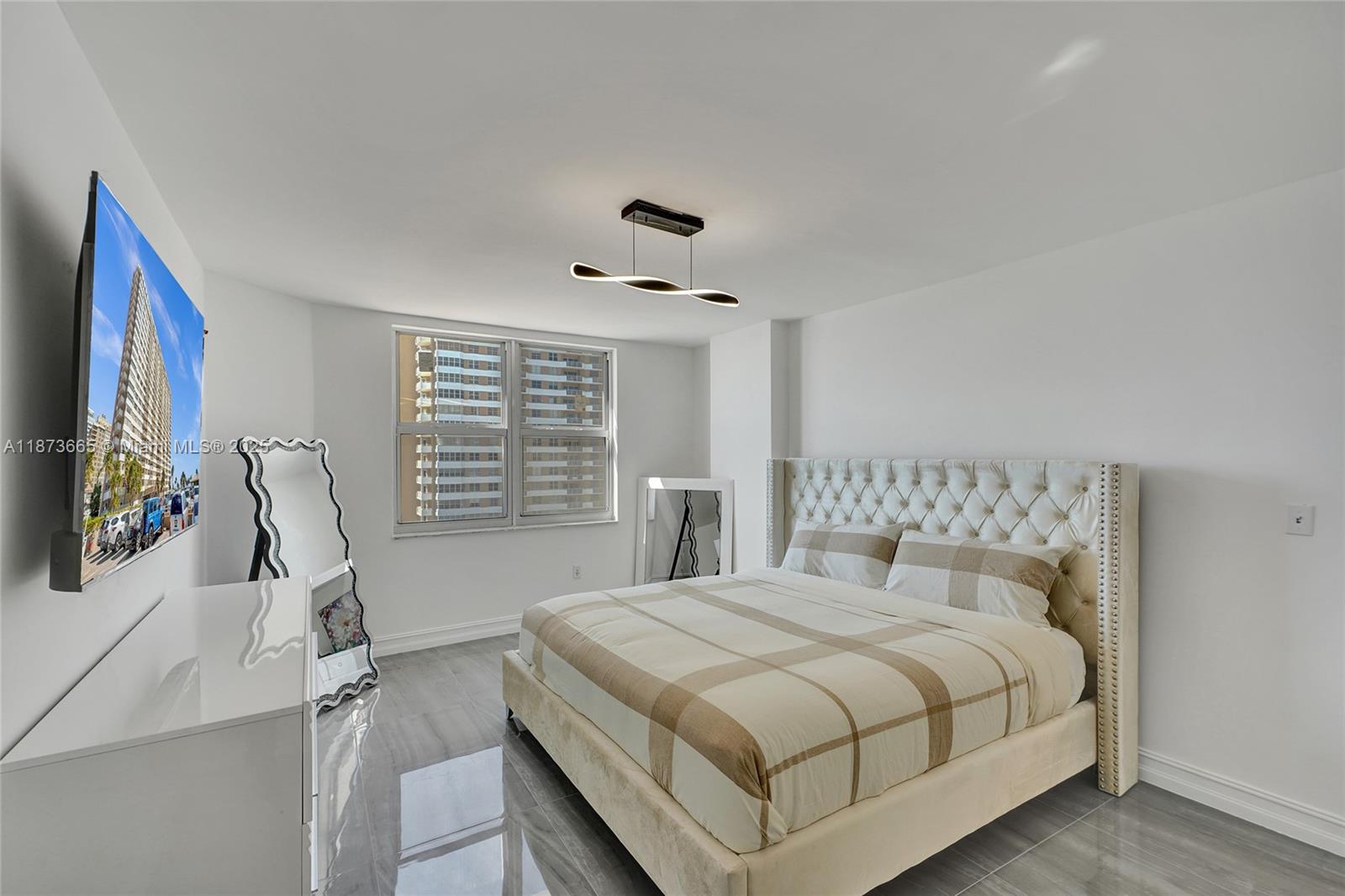 HEMISPHERES CONDO - Residential