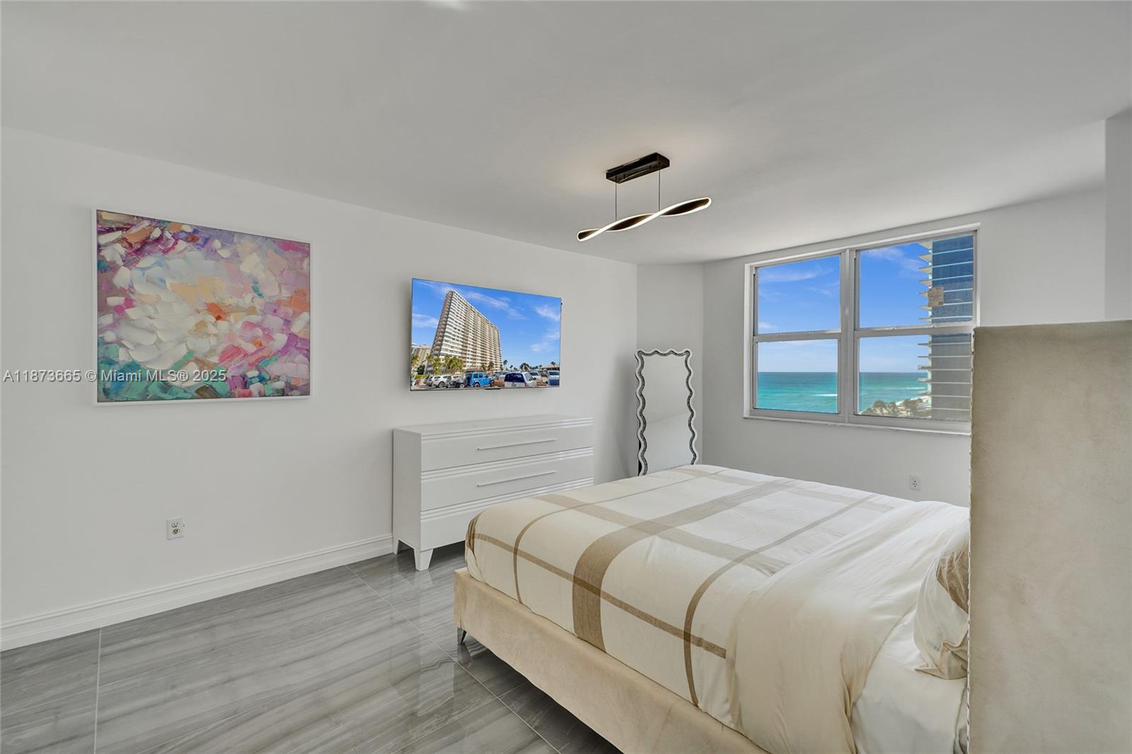 HEMISPHERES CONDO - Residential