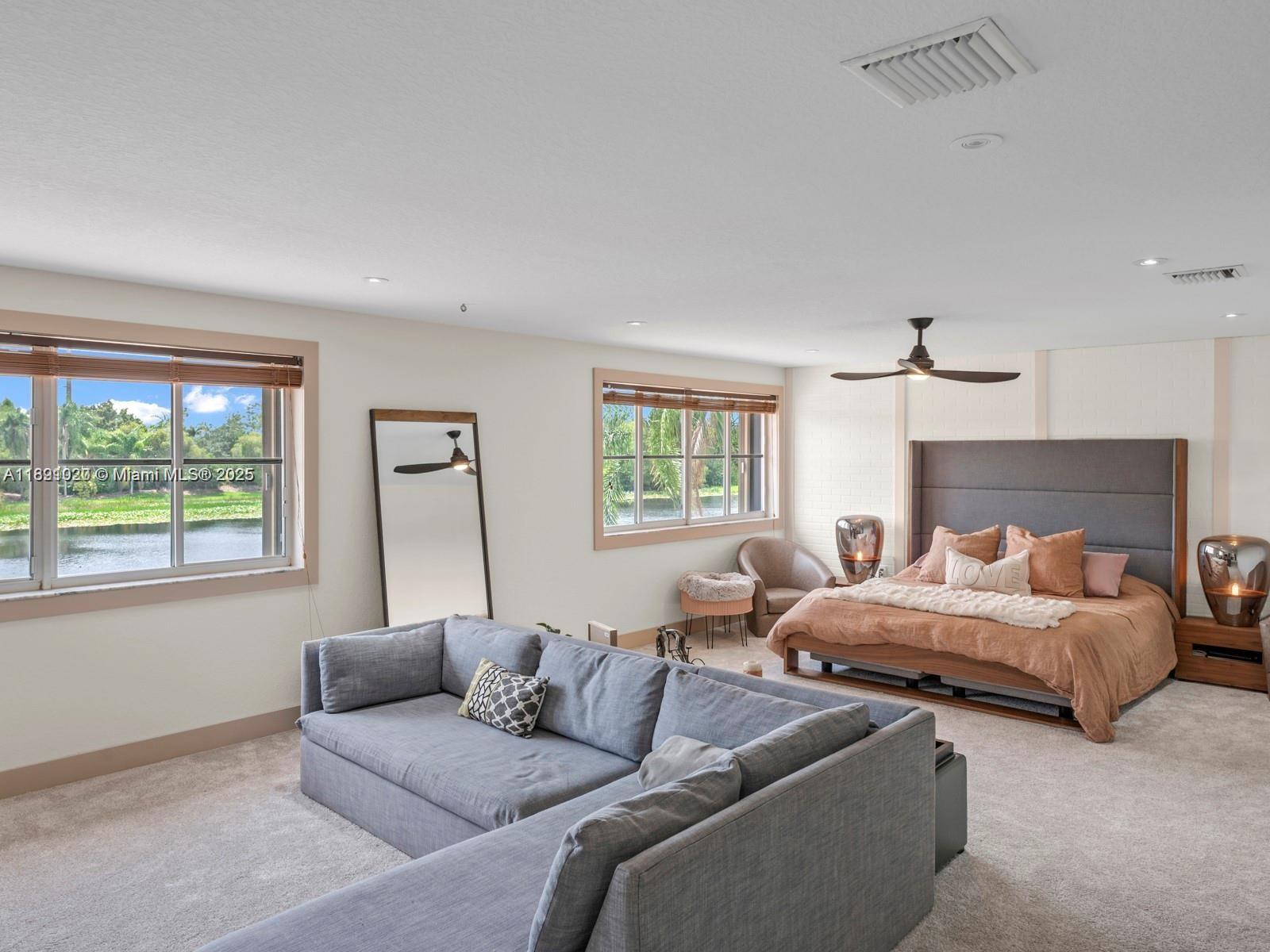 WESTON HILLS - Residential