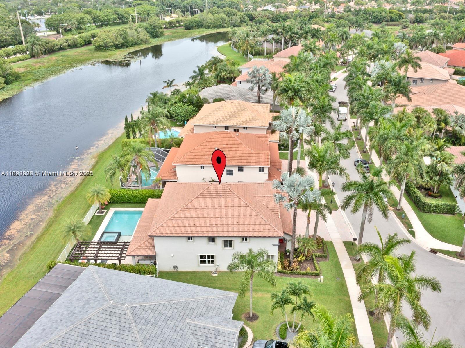 WESTON HILLS - Residential