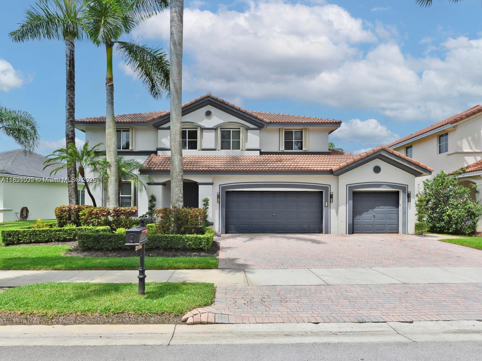 WESTON HILLS - Residential