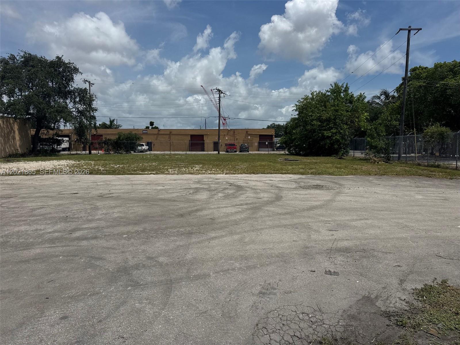 2955 NW 75th St, Miami, FL, 33147/$6,500 1 2955 NW 75th St