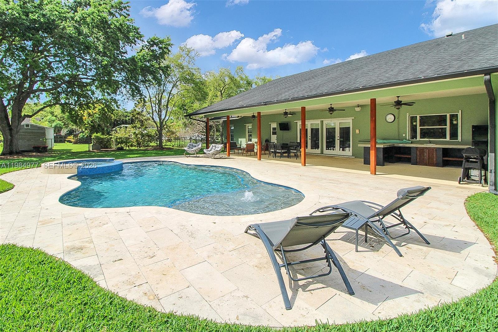 THE REDLANDS SEC 1 - Residential