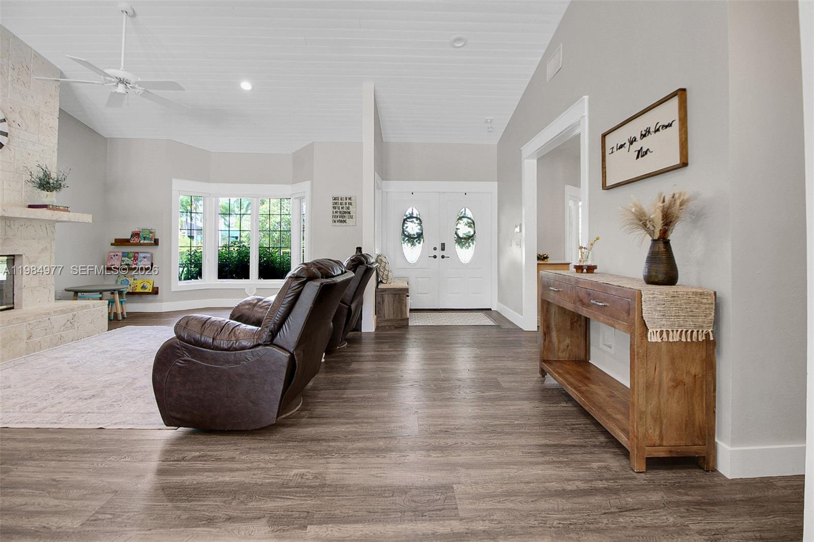 THE REDLANDS SEC 1 - Residential