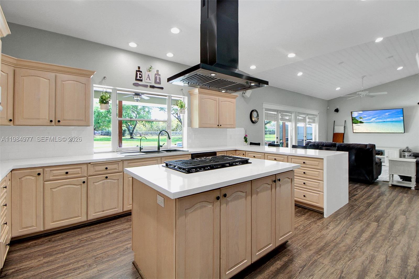 THE REDLANDS SEC 1 - Residential