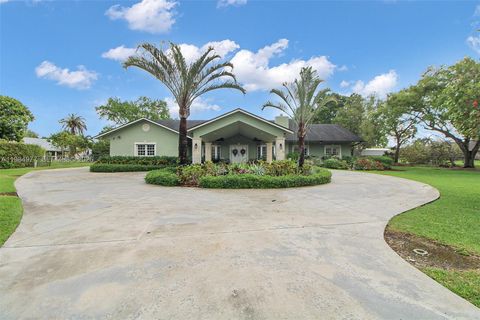 Photo of 27825 SW 168th Ct, Homestead, FL 33031 (MLS # A11984977)