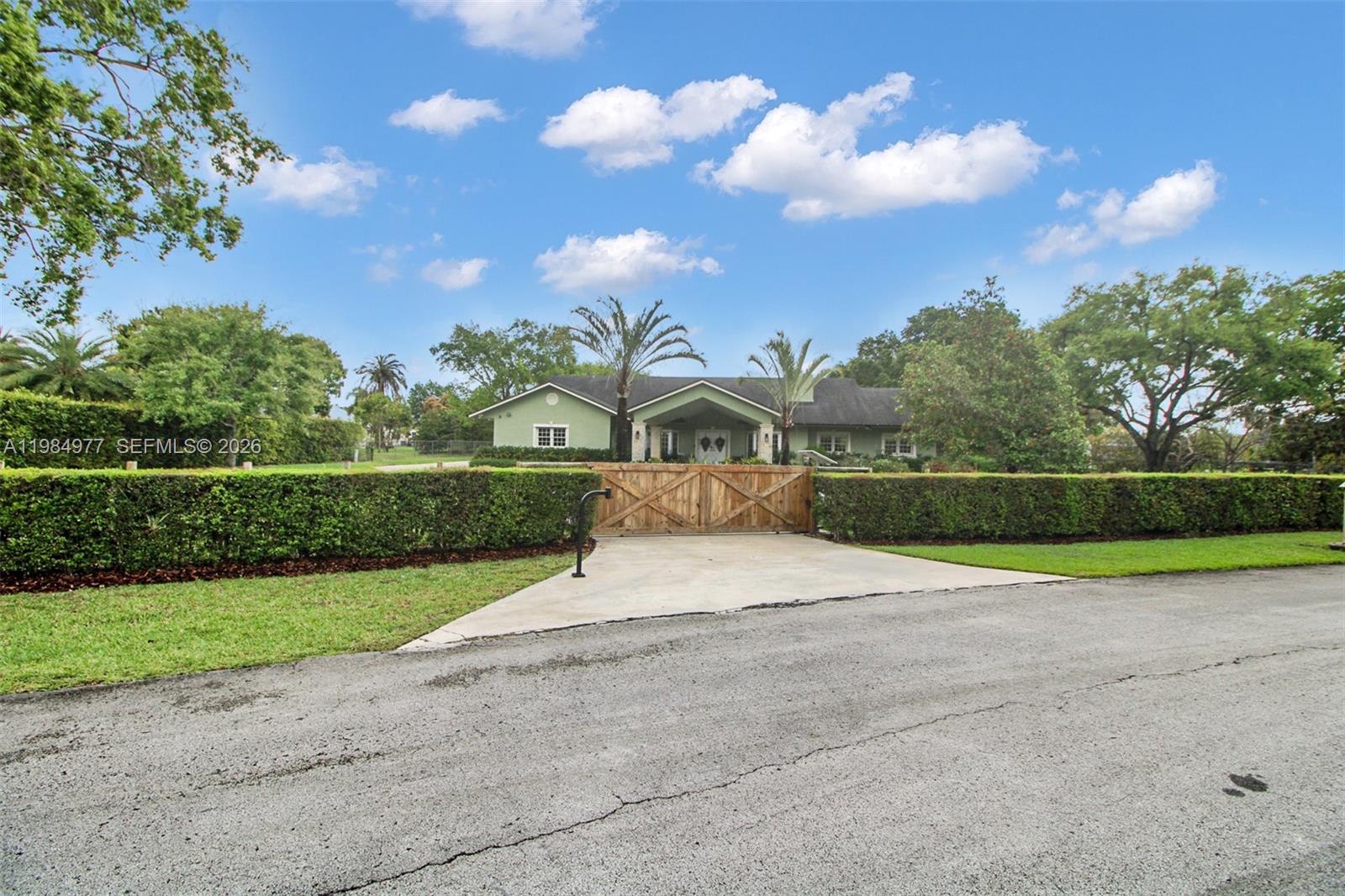 THE REDLANDS SEC 1 - Residential