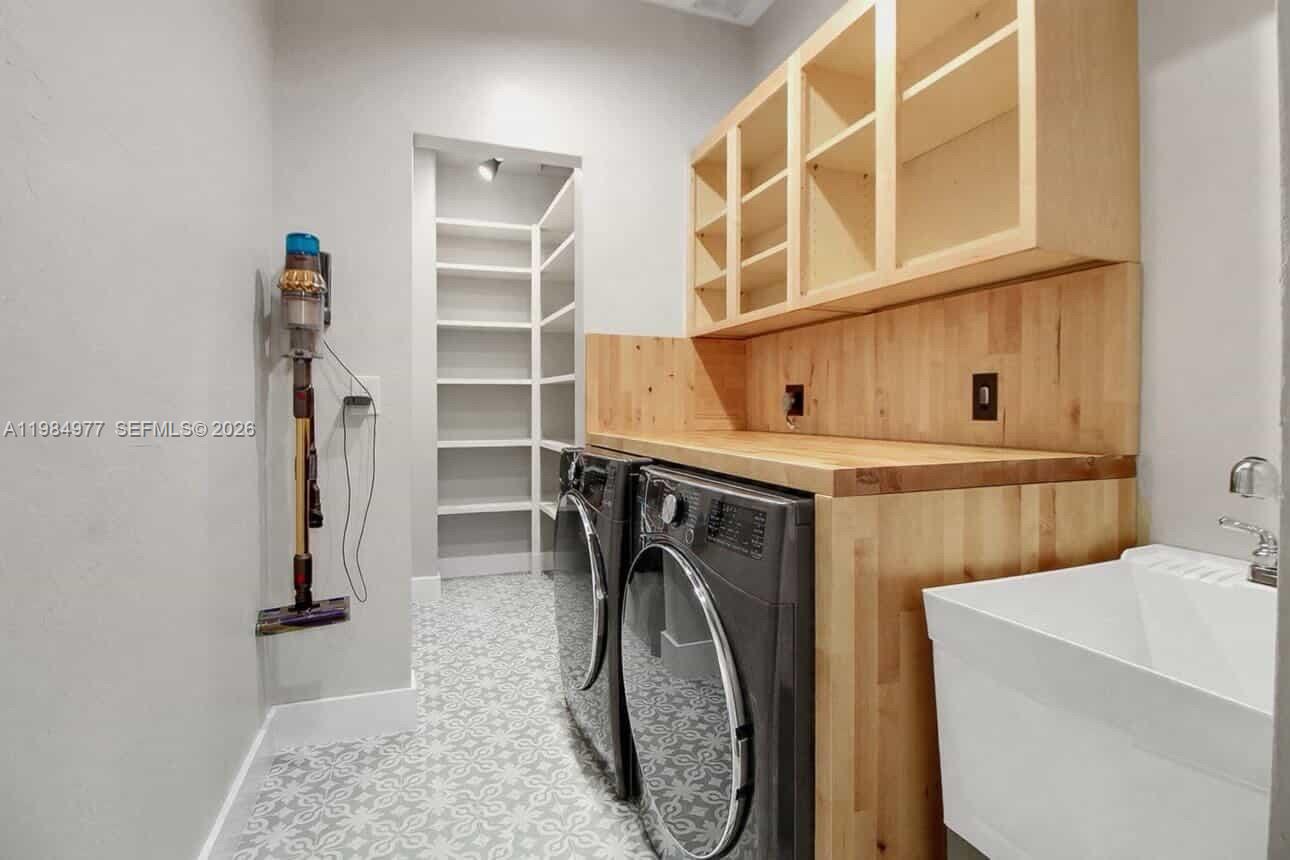 THE REDLANDS SEC 1 - Residential