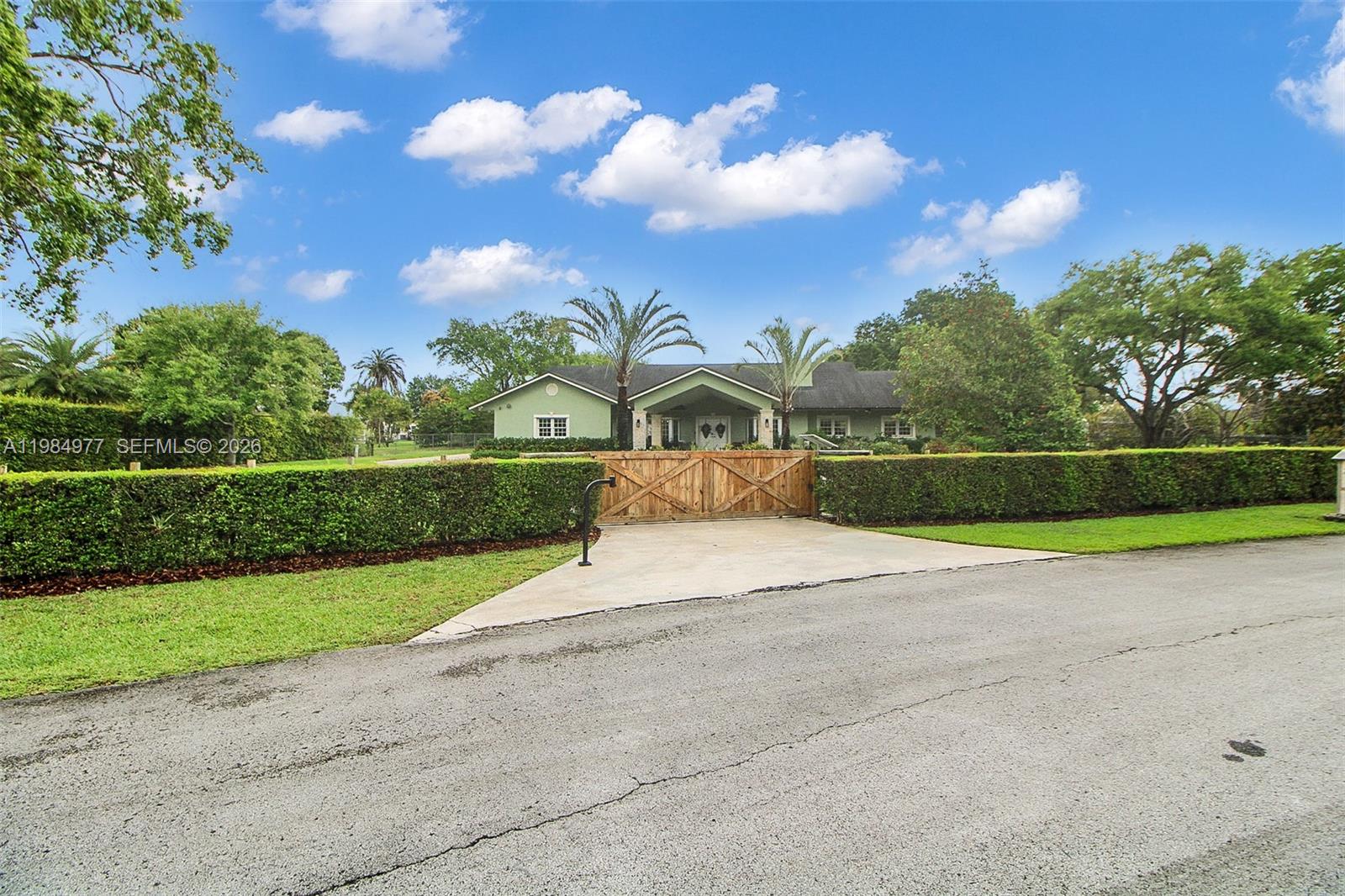 THE REDLANDS SEC 1 - Residential