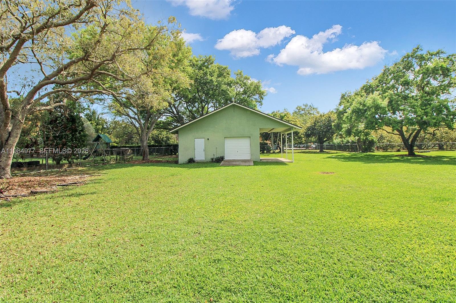 THE REDLANDS SEC 1 - Residential