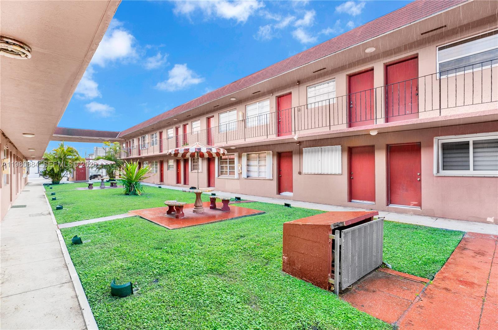 CALUMET CONDO - Residential