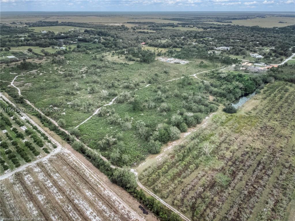 HOLIDAY LAKE ESTATE - Land