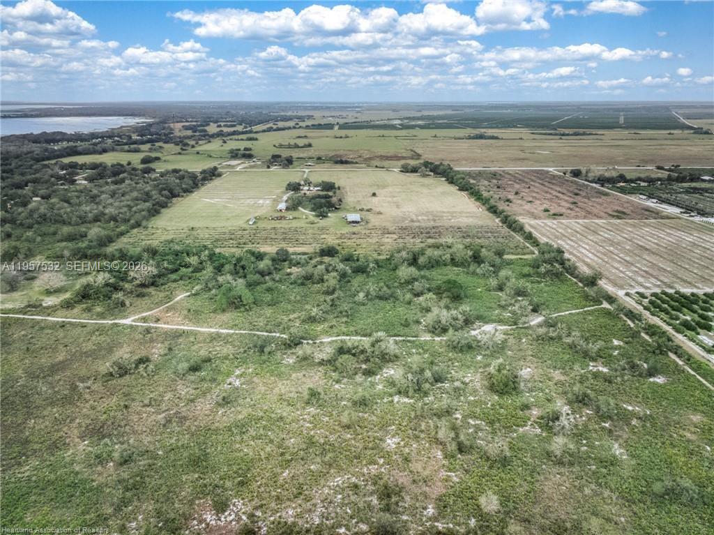 HOLIDAY LAKE ESTATE - Land