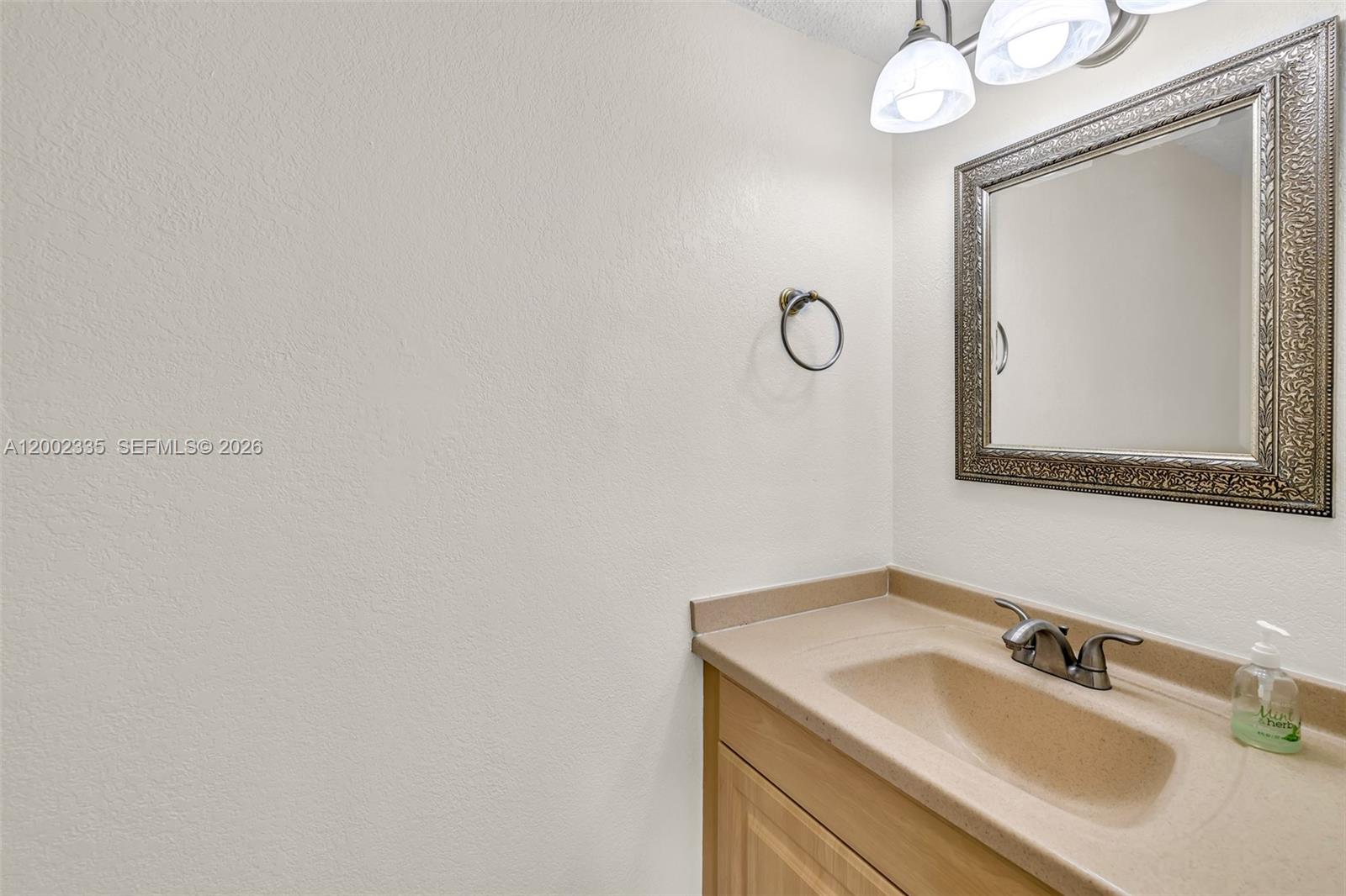 EMBASSY LAKES - Residential Lease