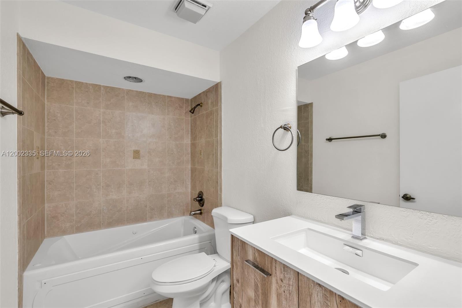 EMBASSY LAKES - Residential Lease