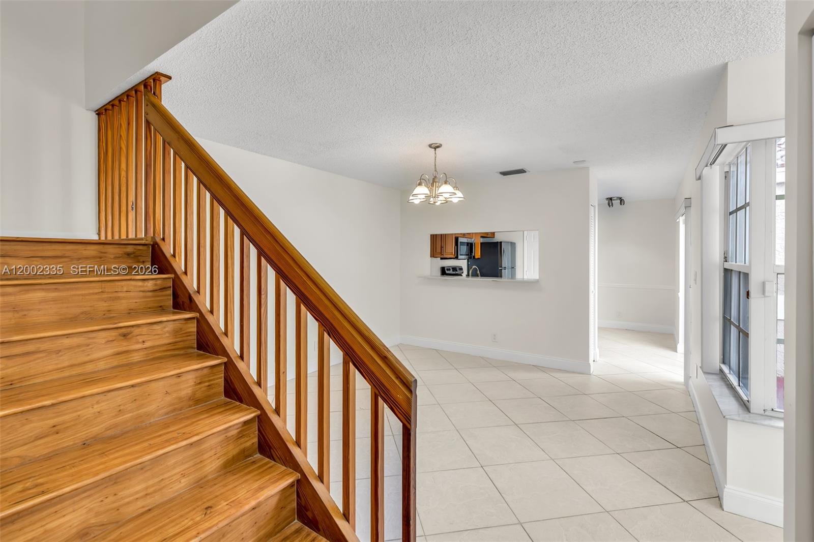 EMBASSY LAKES - Residential Lease