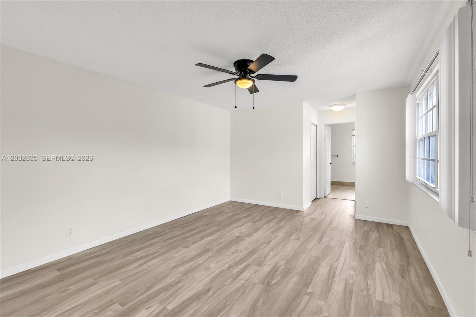 EMBASSY LAKES - Residential Lease