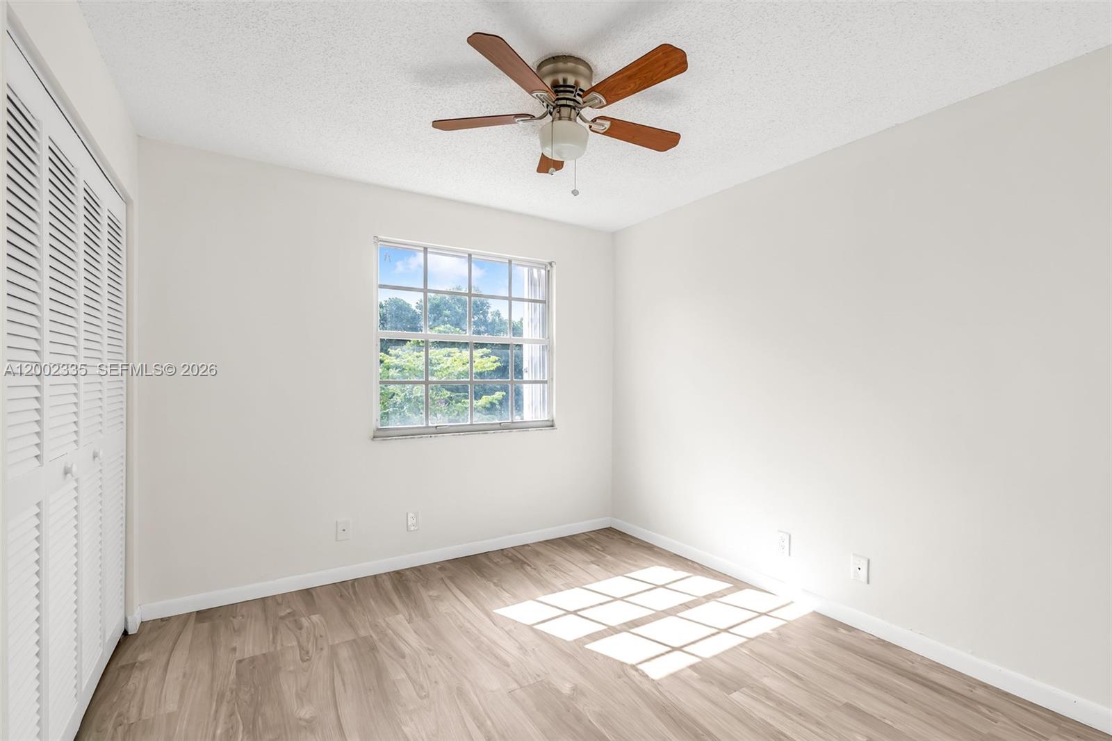 EMBASSY LAKES - Residential Lease