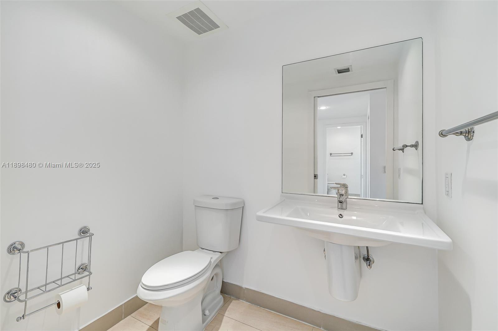 BLUE BAY TOWER CONDO - Residential Lease