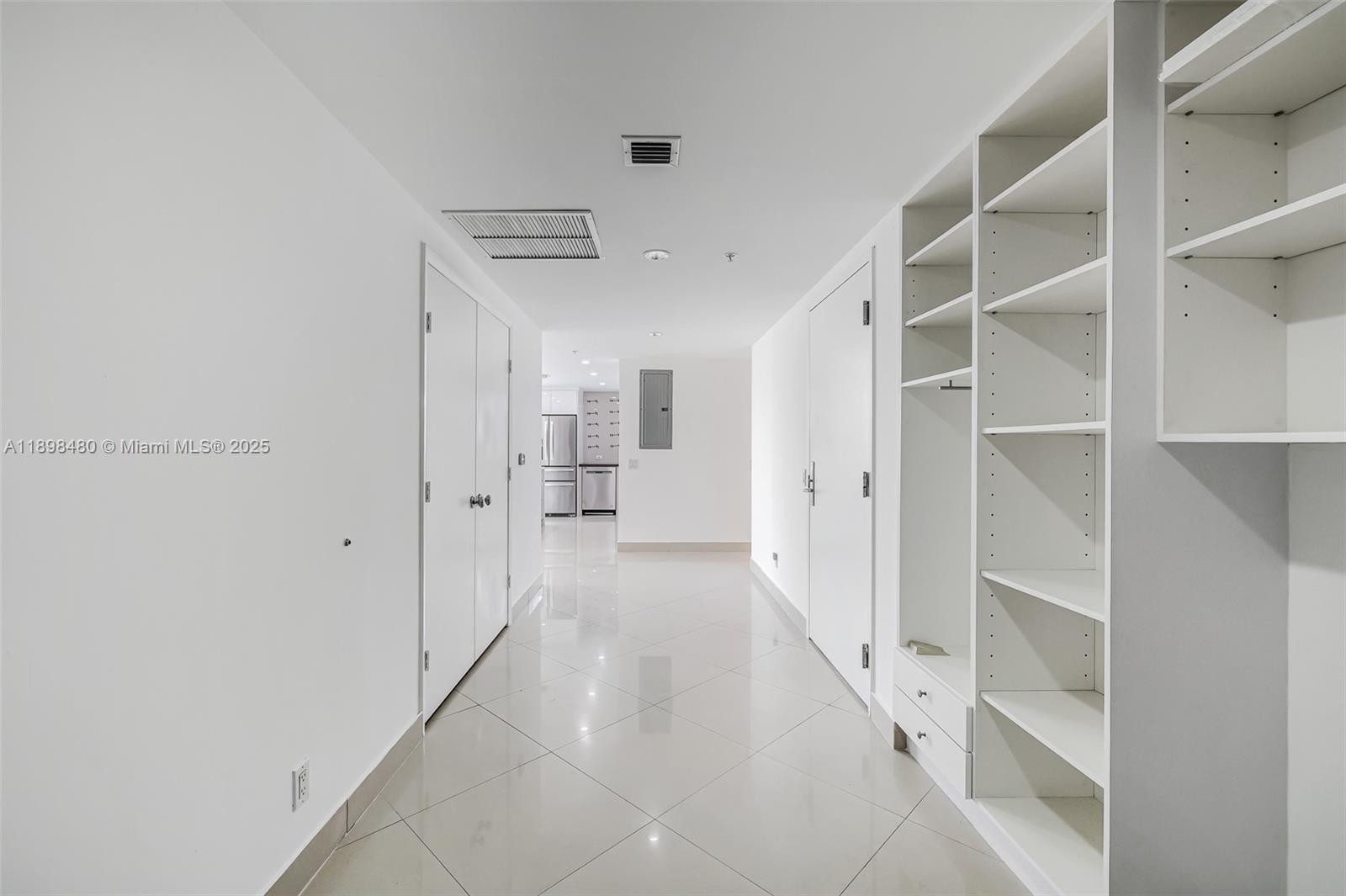 BLUE BAY TOWER CONDO - Residential Lease