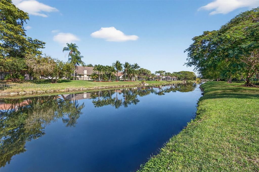 Photo of 9257 NW 9th Pl #9257, Plantation, FL 33324 (MLS # A11935716)