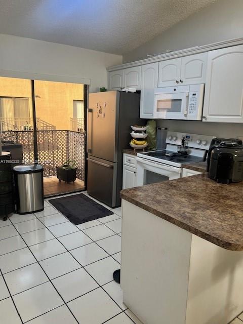 EL PRADO XII CONDO - Residential