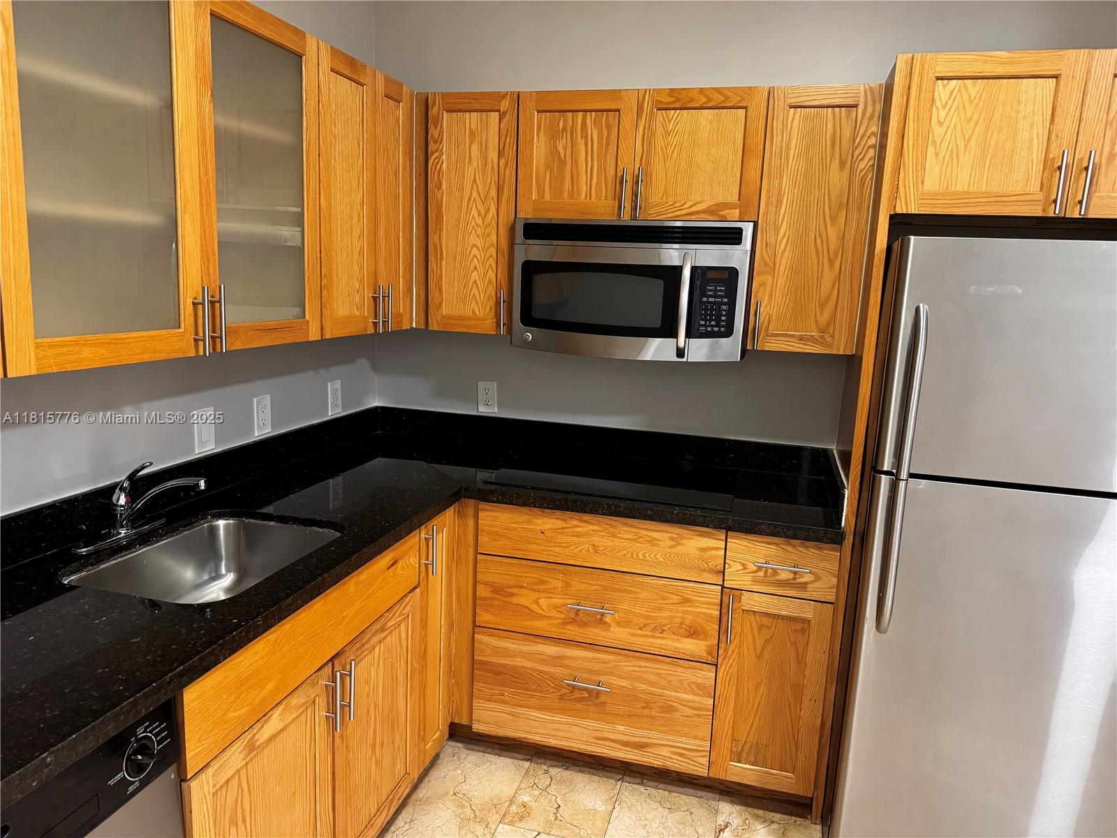 1750 Nw 107th Ave M410, Sweetwater, Miami-Dade County, Florida - 2 Bedrooms  
2 Bathrooms - 