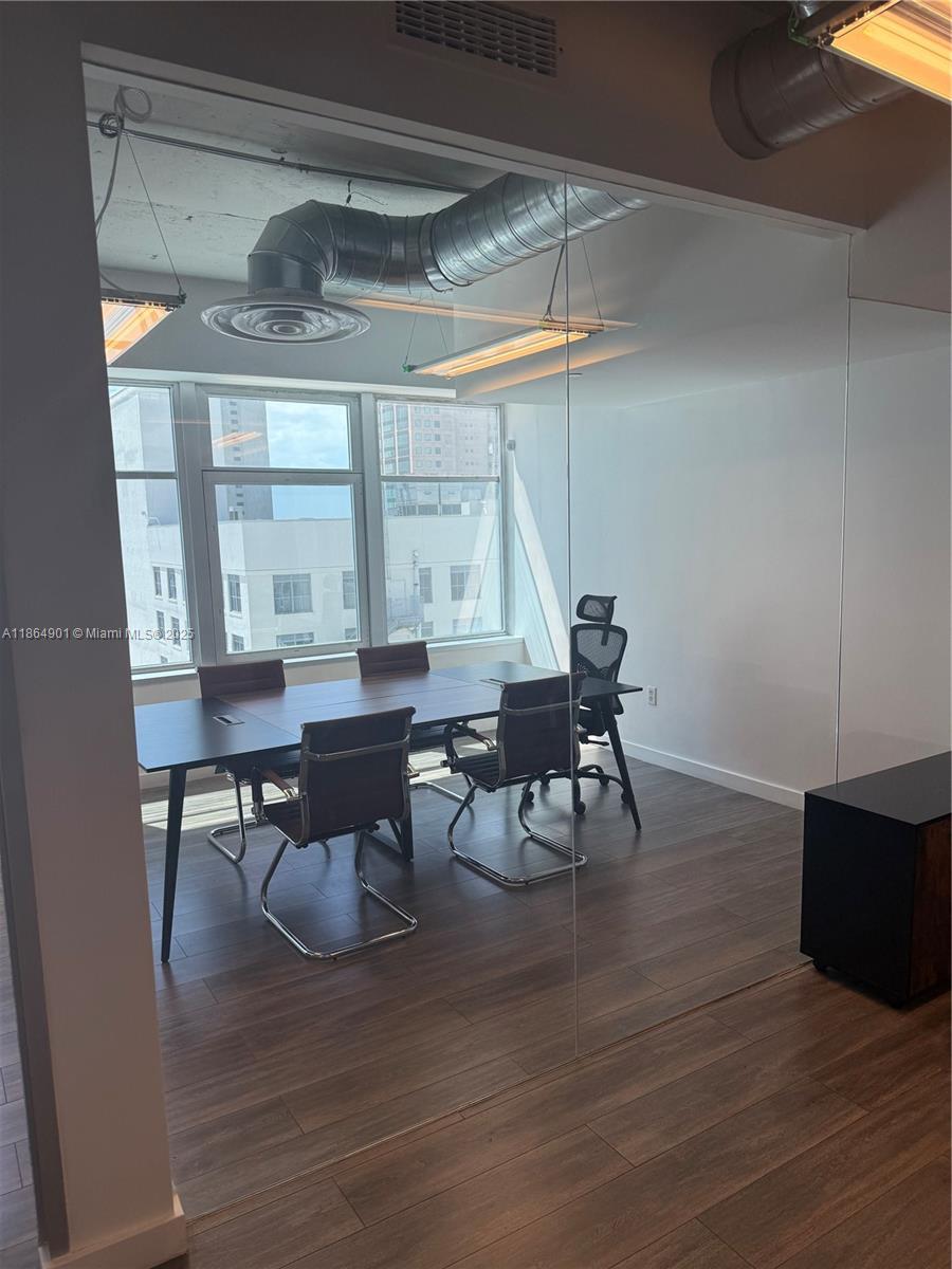 14 NE 1st Ave 1100R