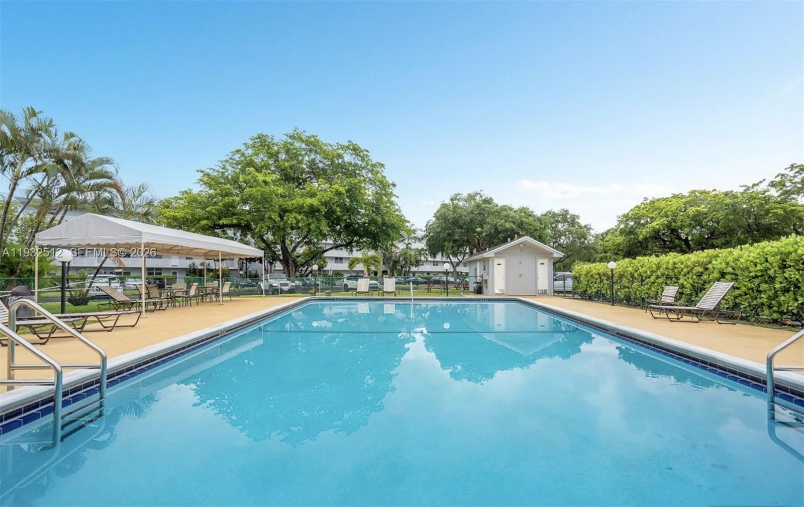 ROYAL PARK CONDO - Residential