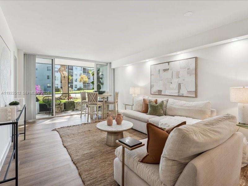 ROYAL PARK CONDO - Residential