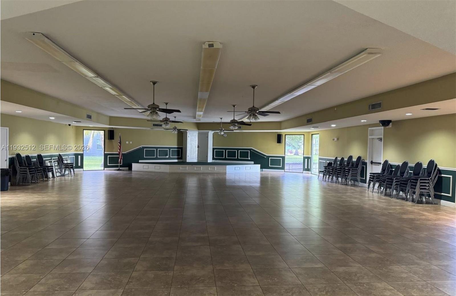 ROYAL PARK CONDO - Residential