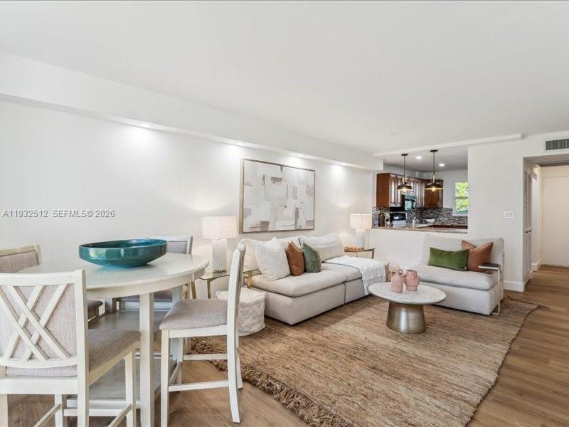 ROYAL PARK CONDO - Residential