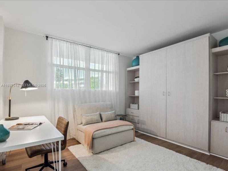 ROYAL PARK CONDO - Residential