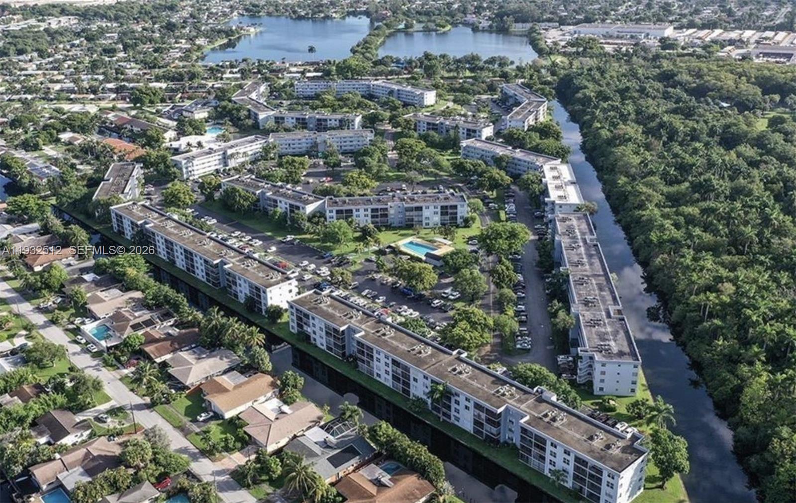 ROYAL PARK CONDO - Residential