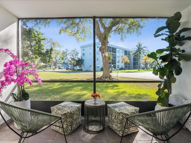 ROYAL PARK CONDO - Residential