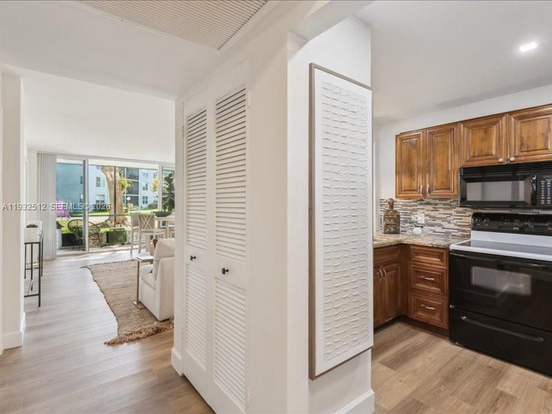 ROYAL PARK CONDO - Residential