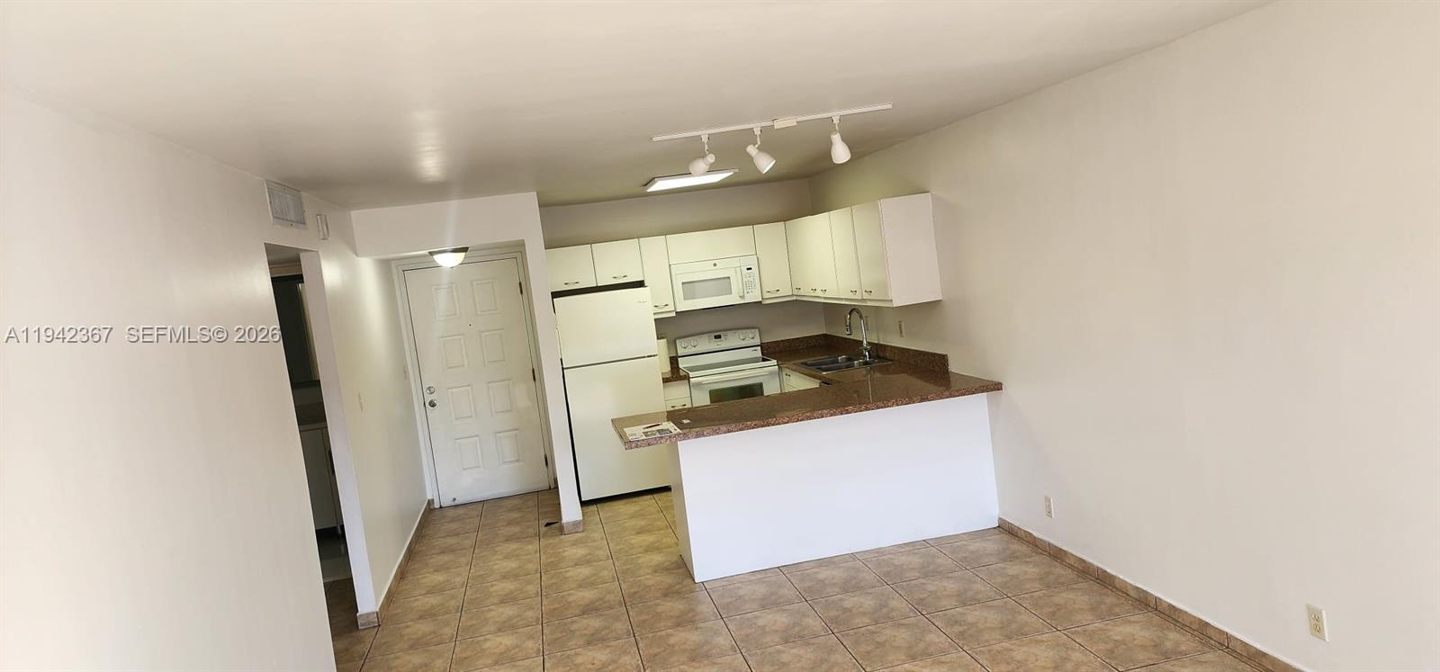 SANDORAL CONDO PH I - Residential