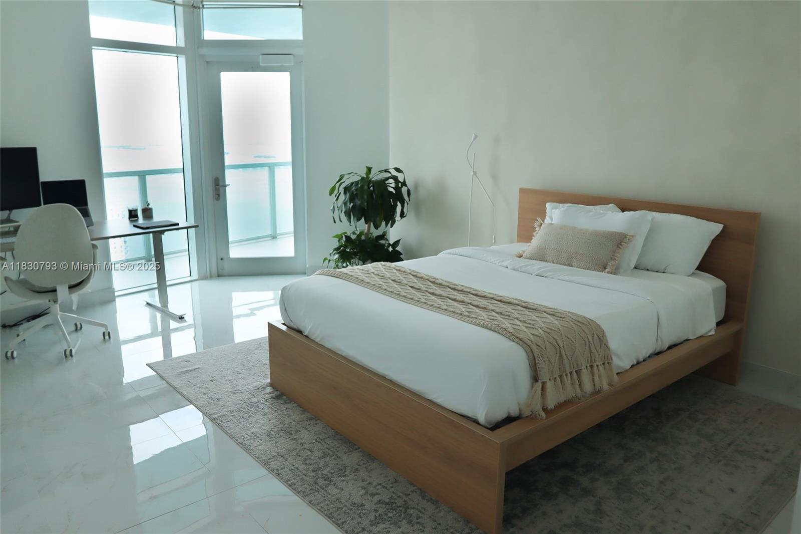 QUANTUM ON THE BAY CONDO - Residential