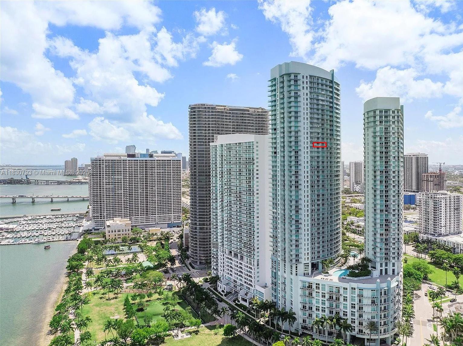 QUANTUM ON THE BAY CONDO - Residential