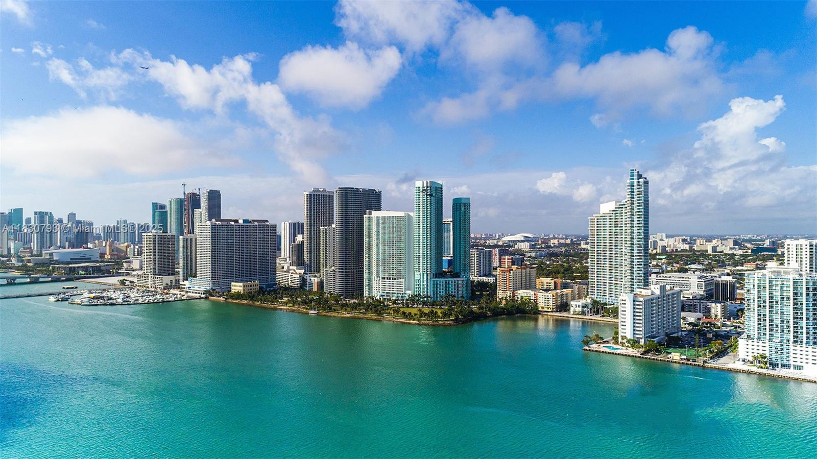 QUANTUM ON THE BAY CONDO - Residential