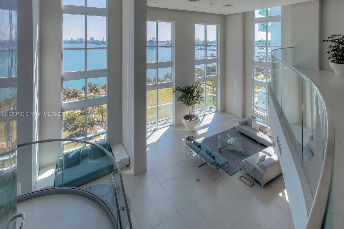 QUANTUM ON THE BAY CONDO - Residential