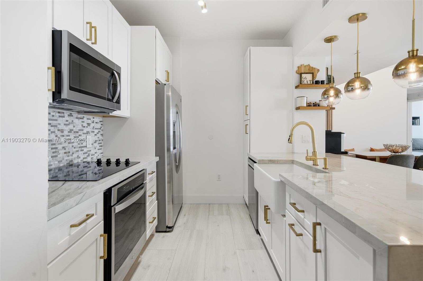 THE PLAZA 901 BRICKELL CO - Residential Lease