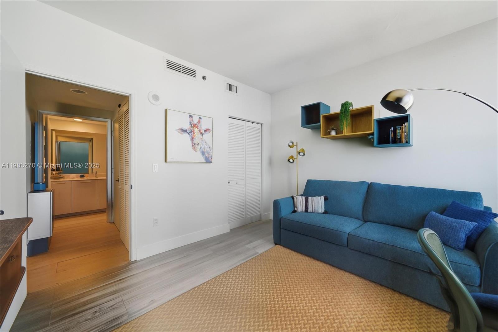 THE PLAZA 901 BRICKELL CO - Residential Lease