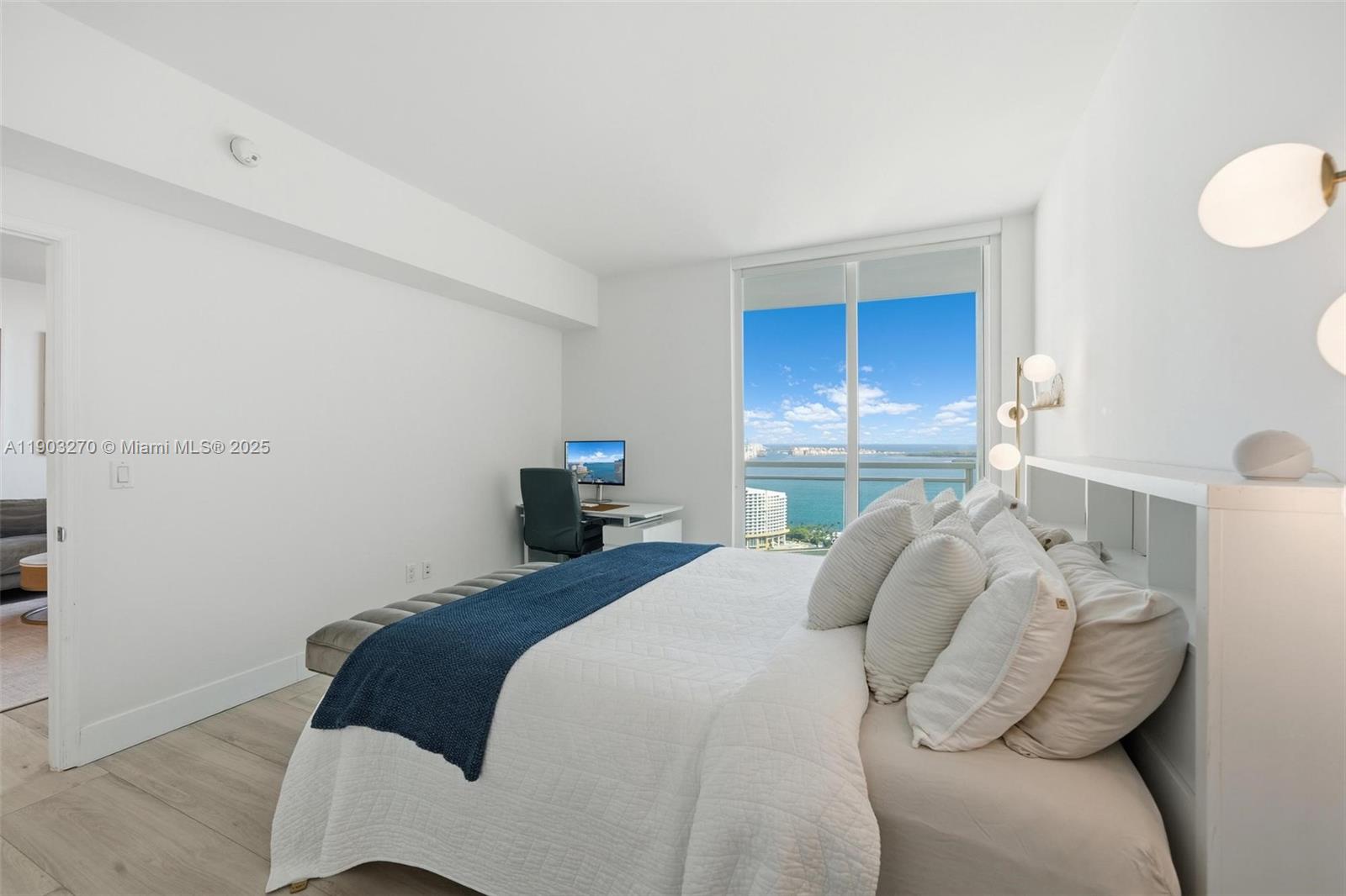 THE PLAZA 901 BRICKELL CO - Residential Lease