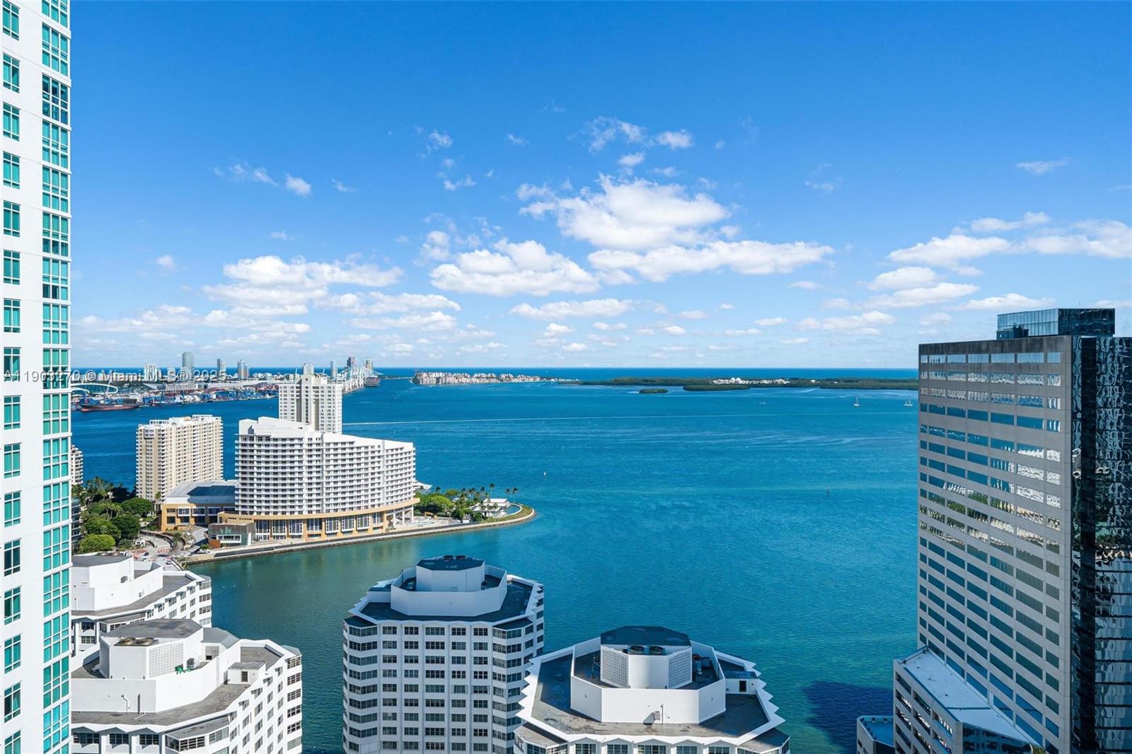 THE PLAZA 901 BRICKELL CO - Residential Lease