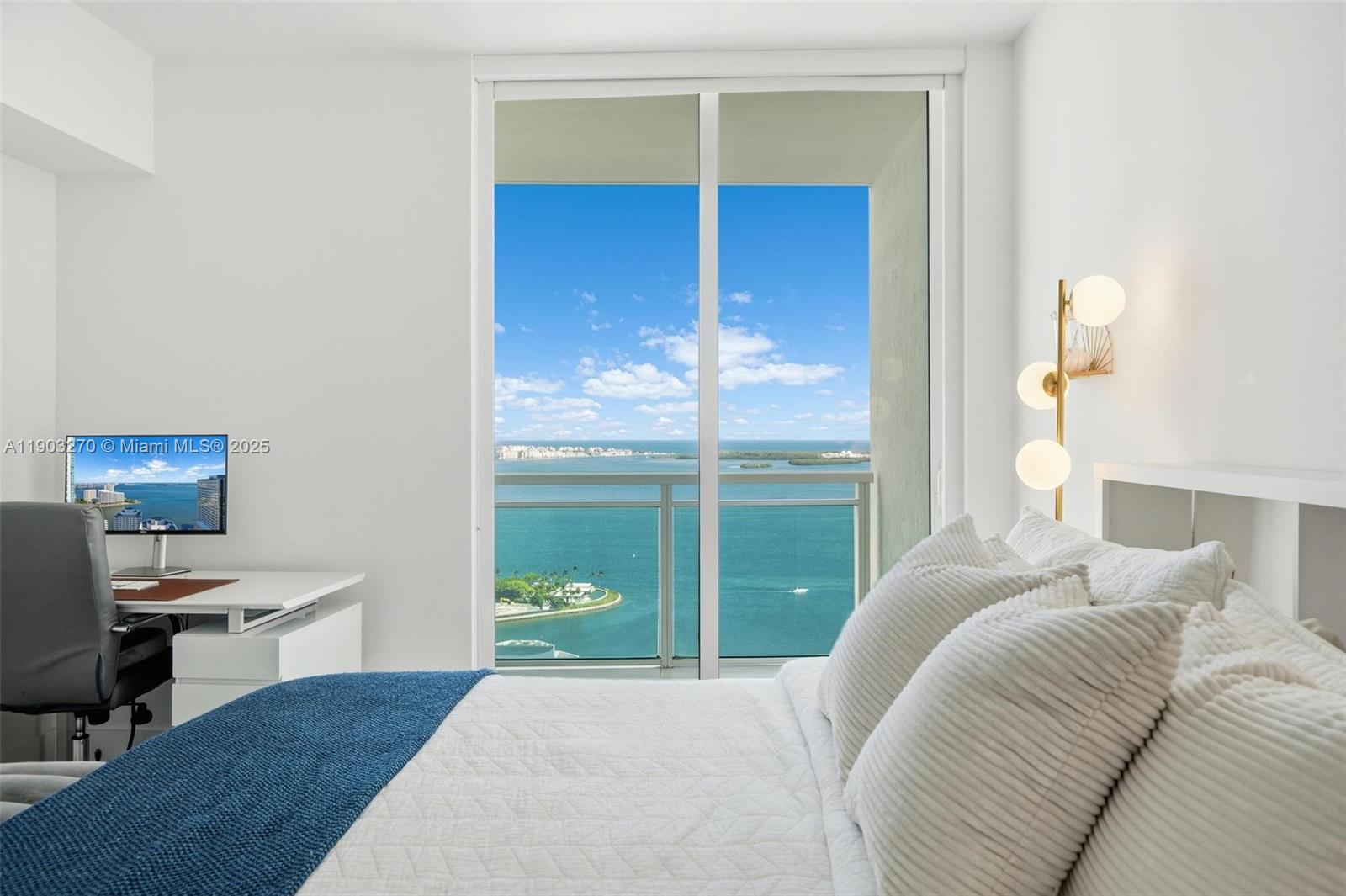 THE PLAZA 901 BRICKELL CO - Residential Lease