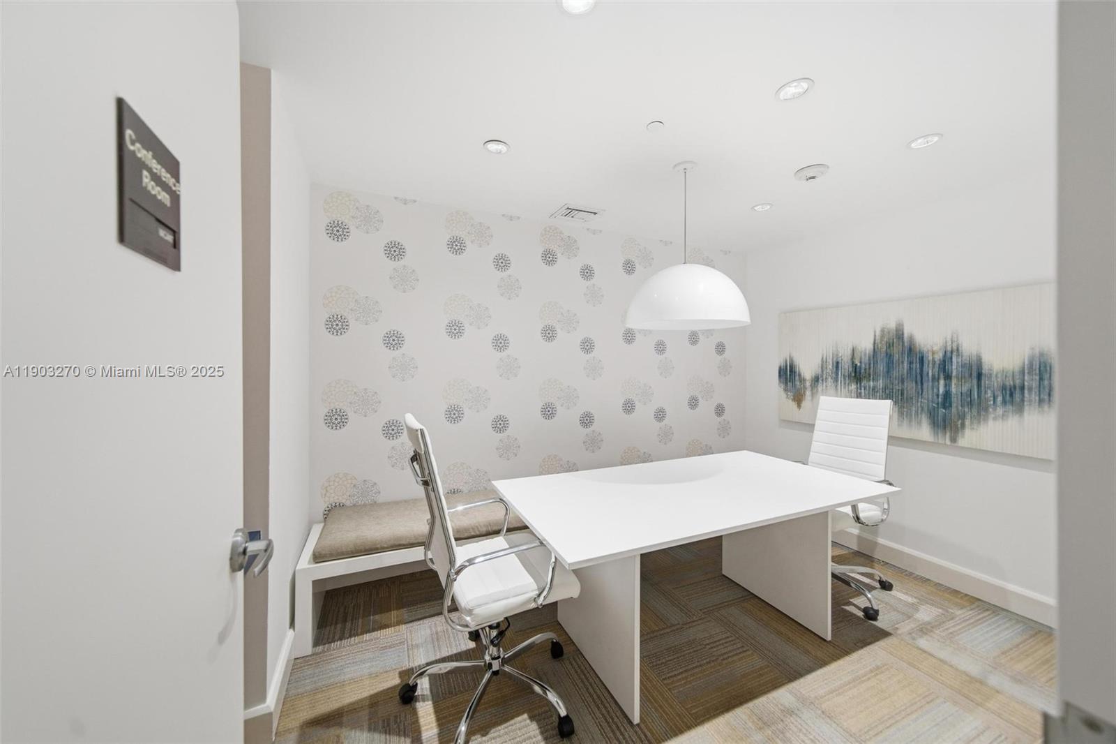 THE PLAZA 901 BRICKELL CO - Residential Lease